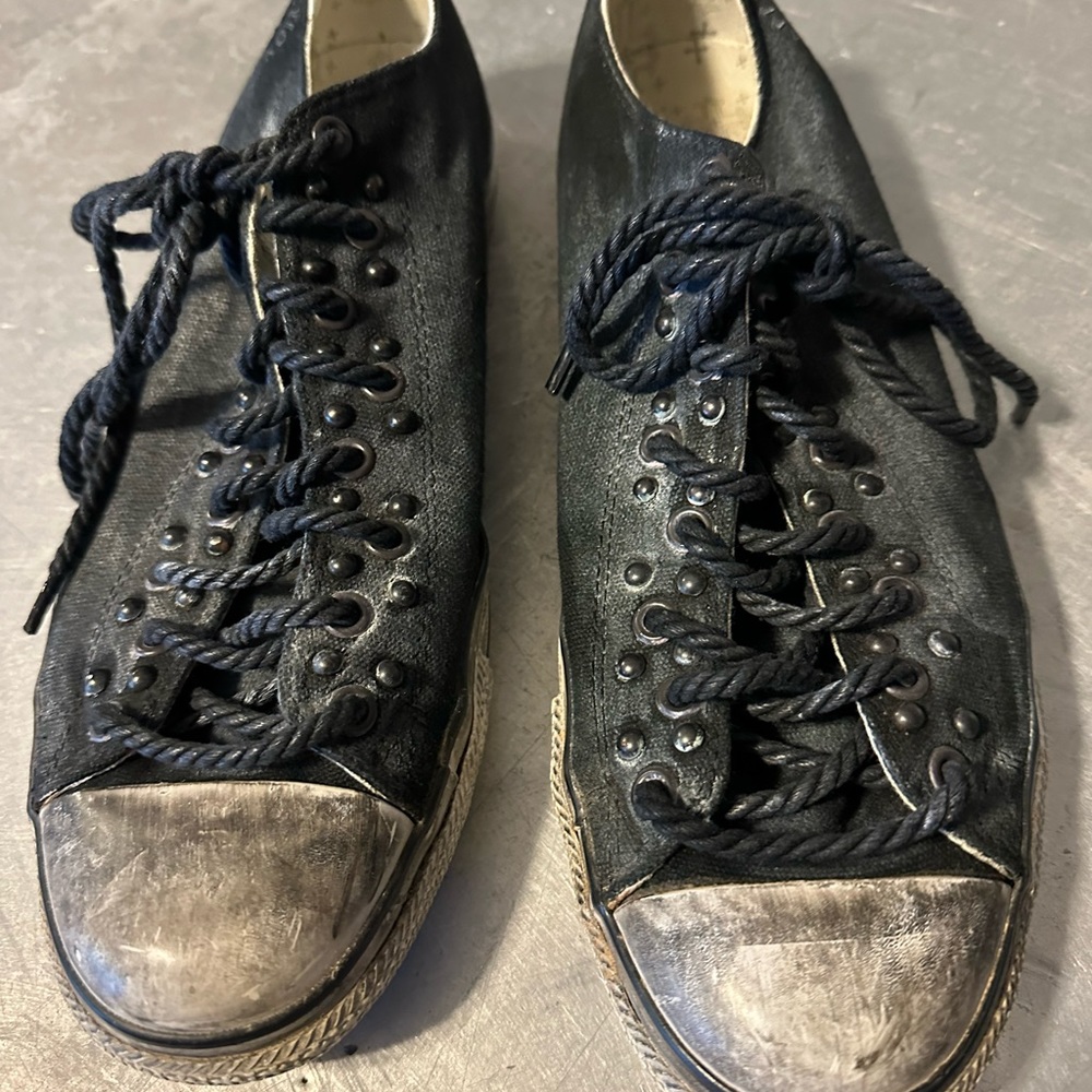 Affliction athletic style shoes Sz 9.5